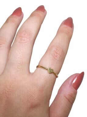 14k Solid Gold 585 Gold Heart Charm Ring 1.53 Grams Size 8.25